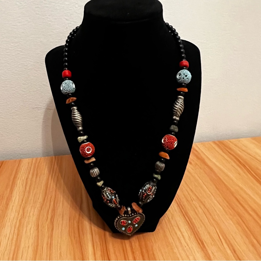 Vintage Boho Eclectic Beaded Heart Necklace with Crystals - Picture 4 of 11